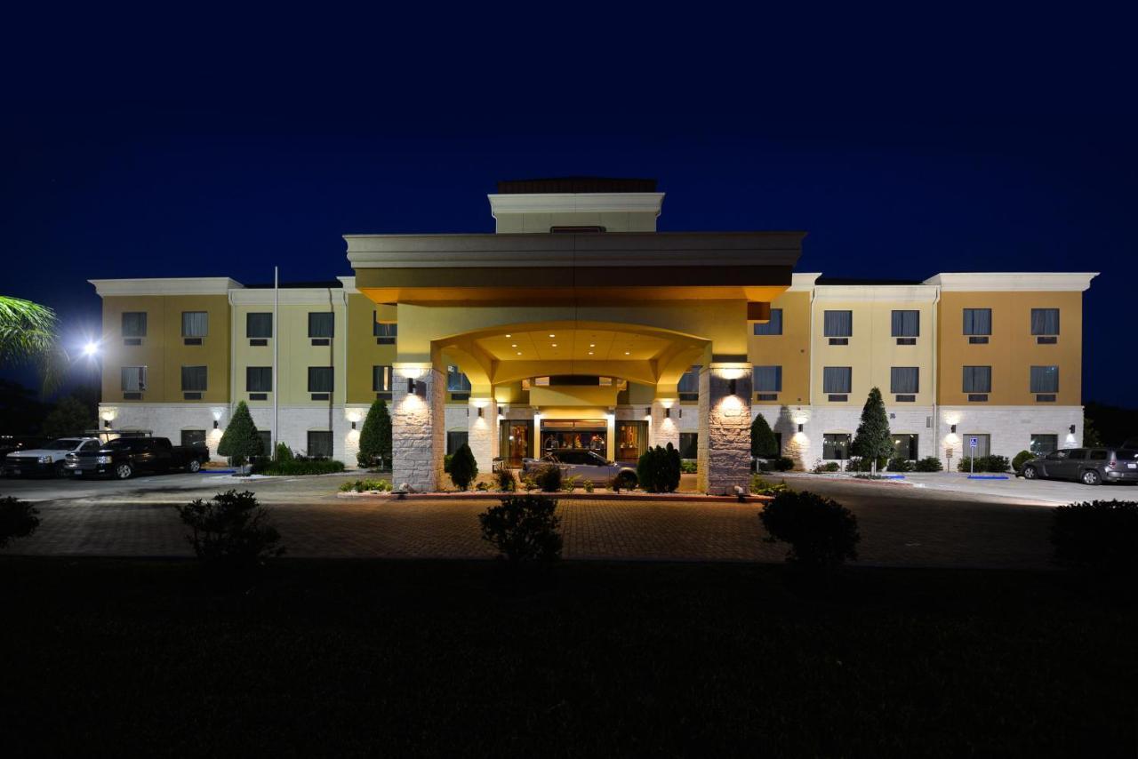 Comfort Suites Bay City Exterior photo